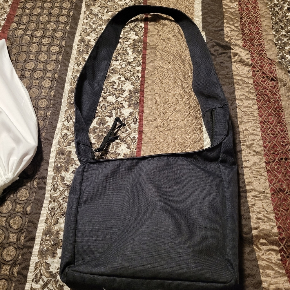 OGIO Crossbody - Picture 3 of 9